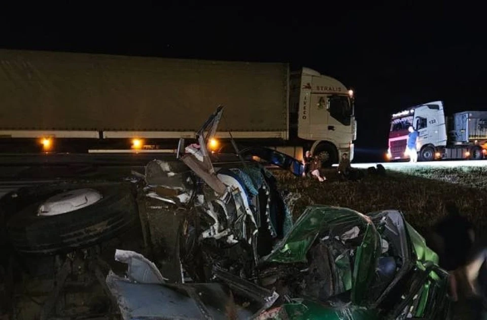 Дорога после страшного ДТП в Верхнемамонском районе.