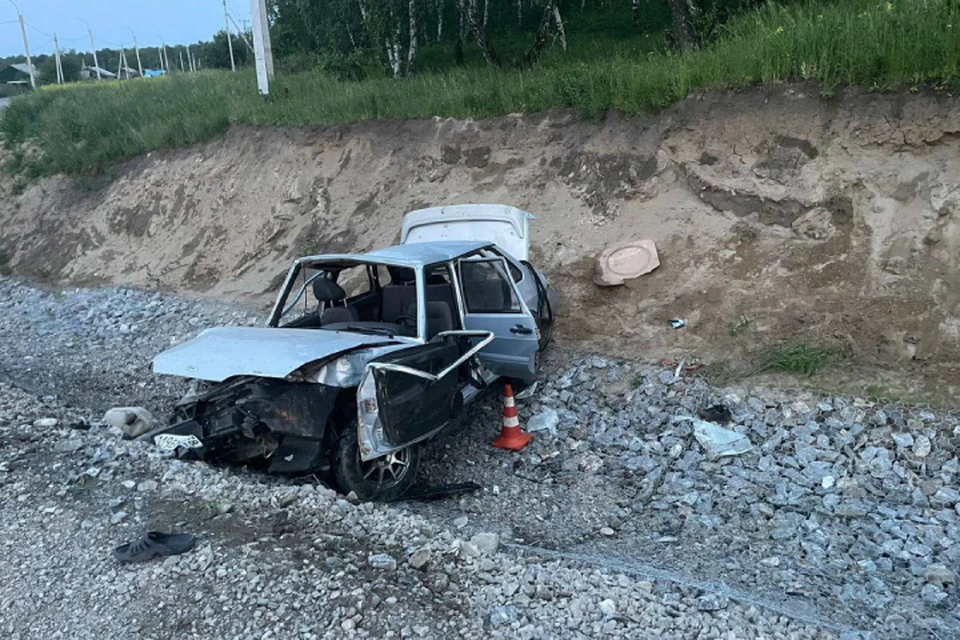 Три человека пострадали в ДТП по вине пьяного водителя в Черемховском районе. Фото: УГИБДД ГУ МВД России по Иркутской области.