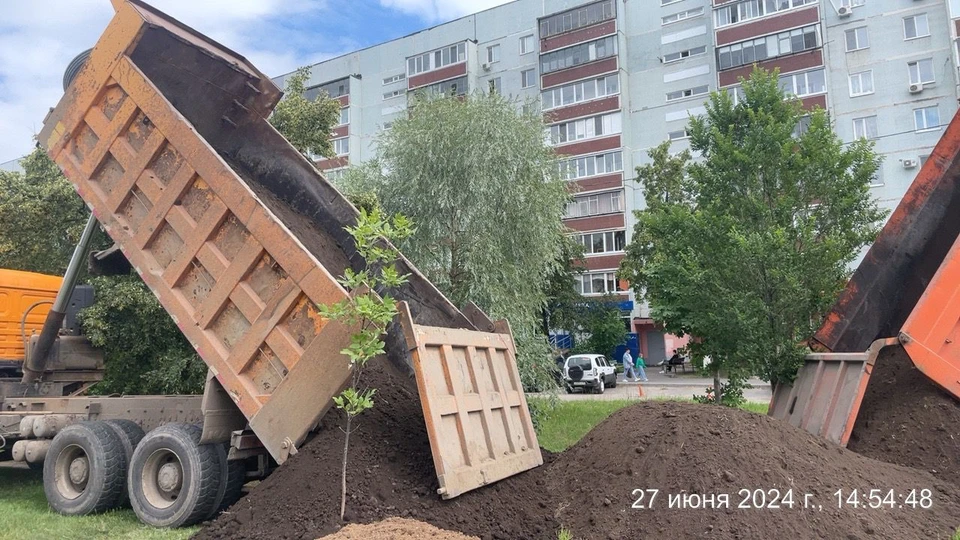 В Заволжье Ульяновска засыпают траншею на проспекте Ленинского Комсомола | ФОТО: администрация Ульяновска