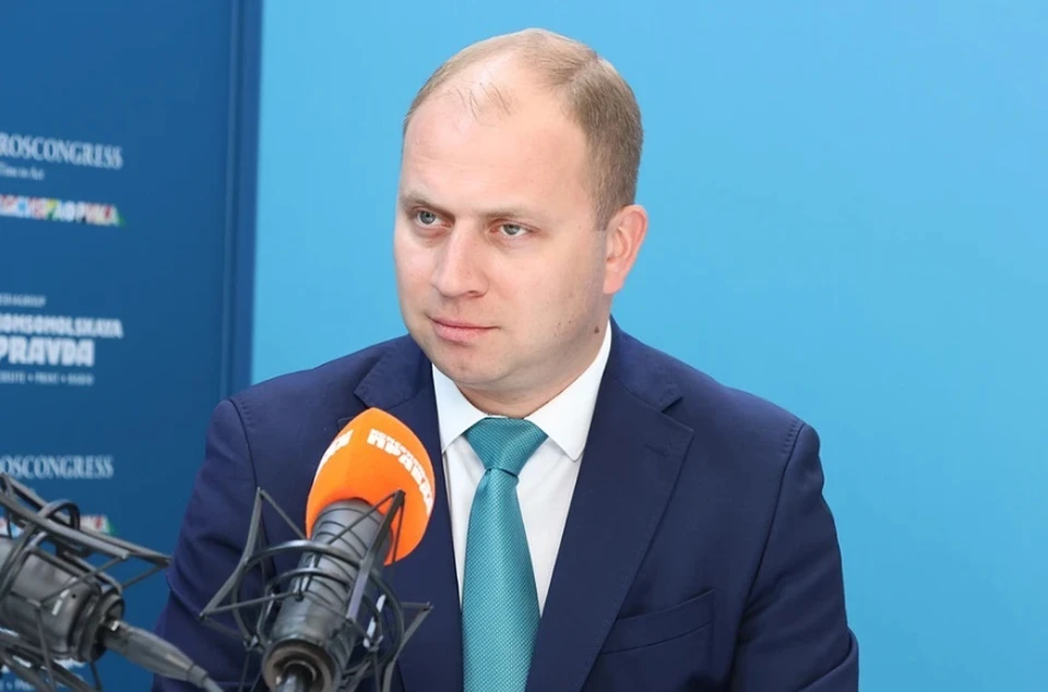 Роман Чекушов.