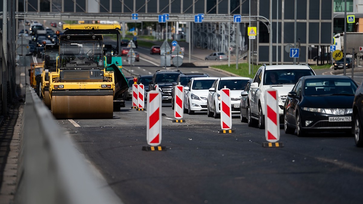 Дорожники начнут ремонт Советского проспекта в Петербурге в 2025 году -  KP.RU