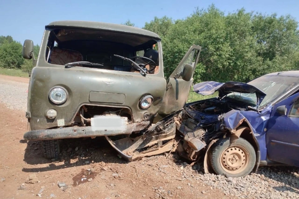 Авария случилась на дороге «Афанасьево - Глазов». Фото: ГИБДД Кировской области