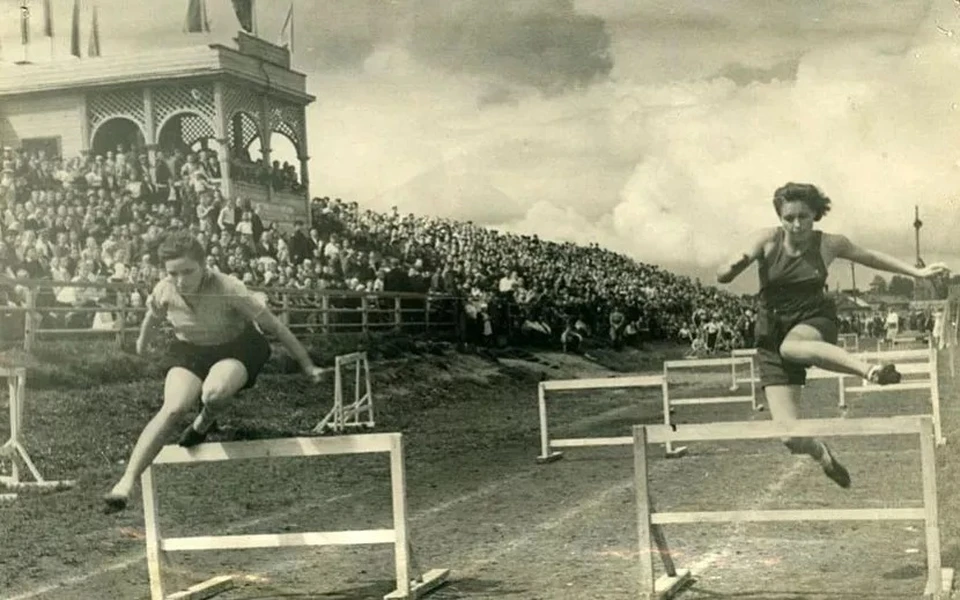 Соревнования на стадионе «Динамо», август 1945 года. Фото: коллекция НМУР