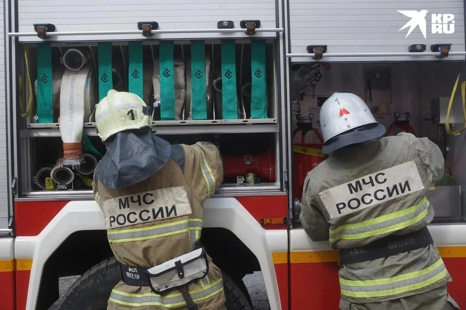 Людей эвакуируют из общежития МГУ из-за возгорания