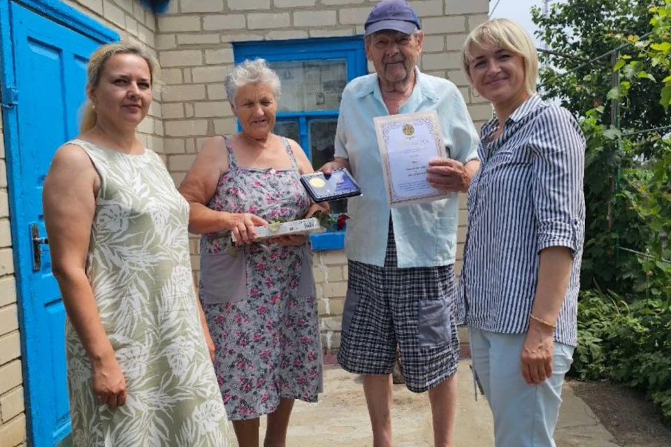 В Херсонской области 47 парам вручены медали «За любовь и верность» Фото: минтруд ХО