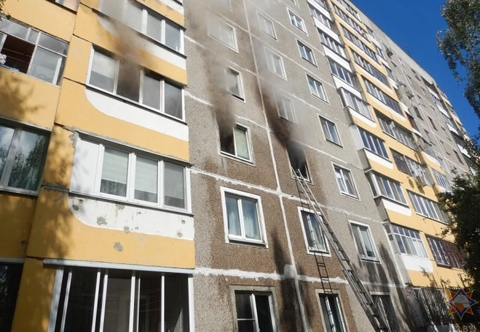 В Могилеве из-за самогонного аппарата произошел пожар в квартире. Фото: МЧС.
