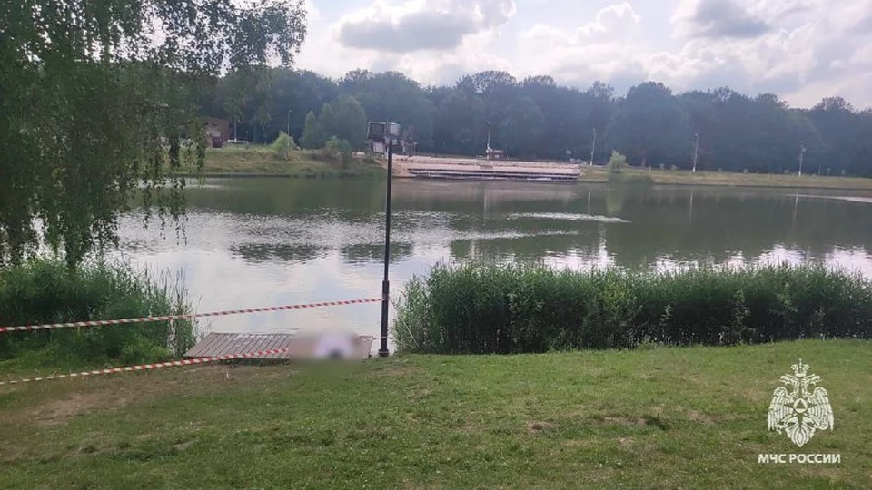 На необорудованном водоеме в Щекинском районе утонул мужчина