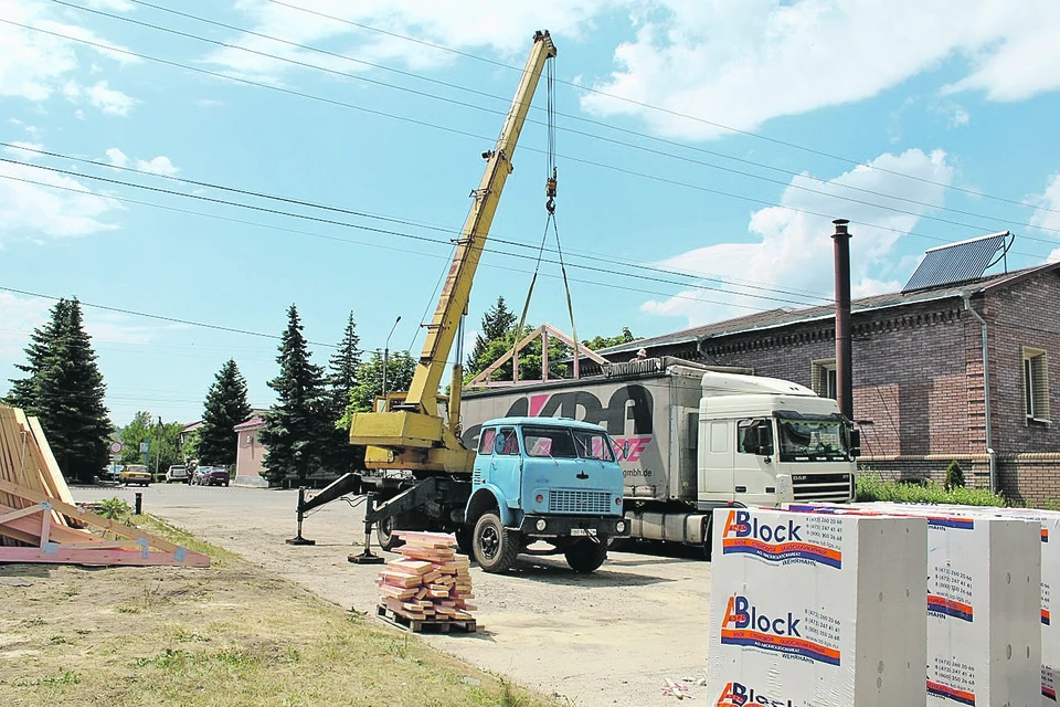В Новопскове продолжается капитальный ремонт здания МФЦ.