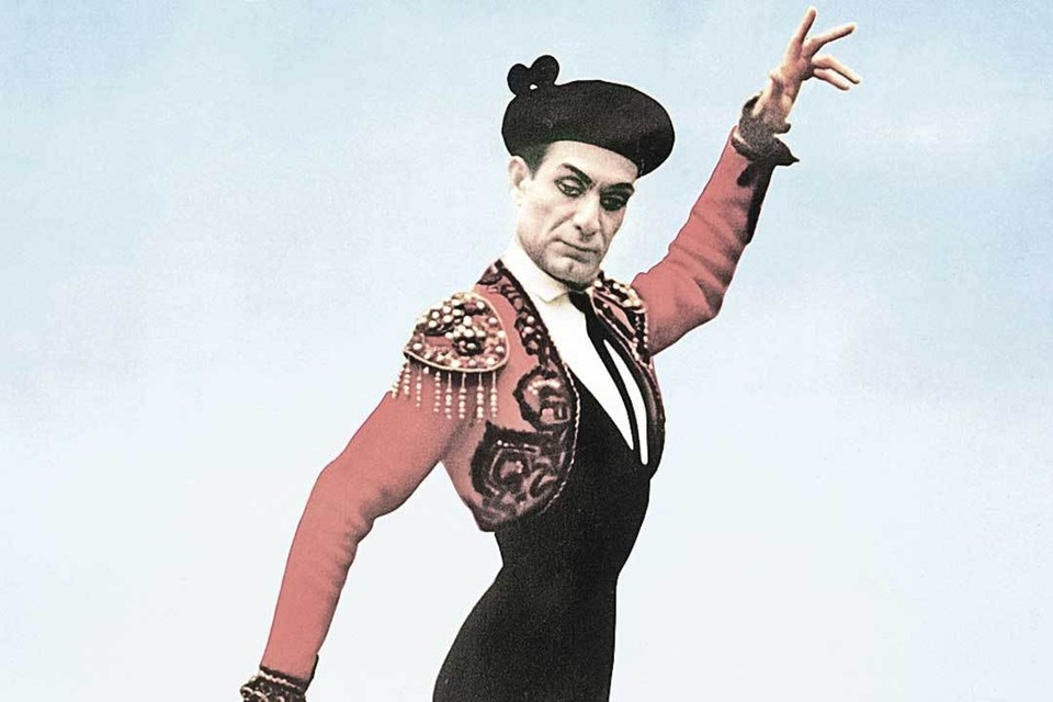 Махмуд Эсамбаев мог станцевать и бога, и павлина: 100 лет назад родился один из самых знаменитых советских танцовщиков