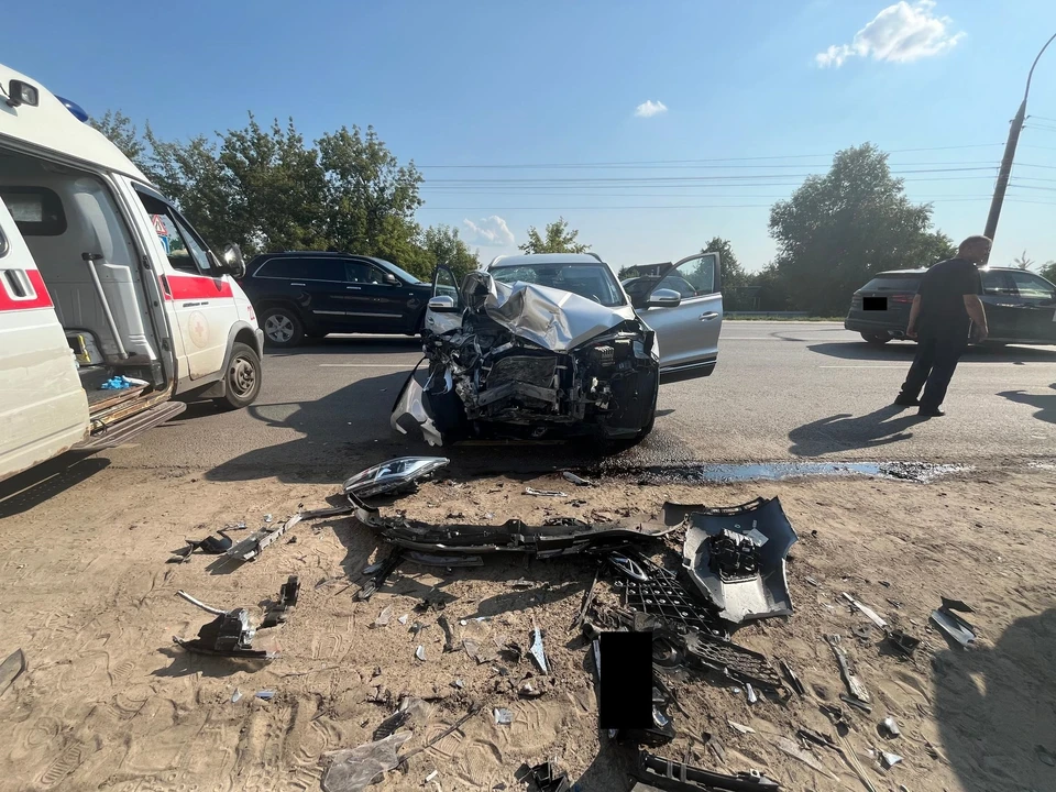 В аварии пострадали три человека