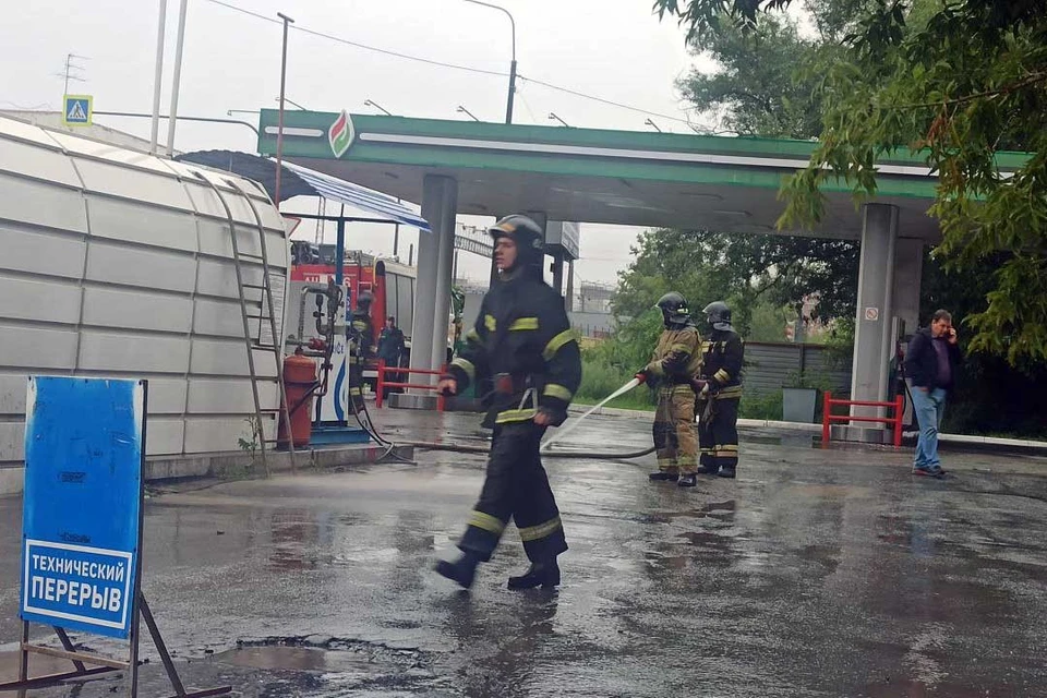 На заправке разлилось топливо