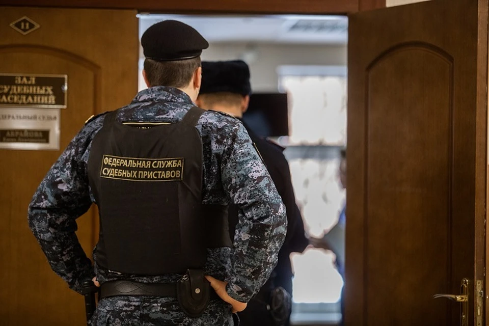 Женщина пыталась пронести нож в здание суда в Комсомольске