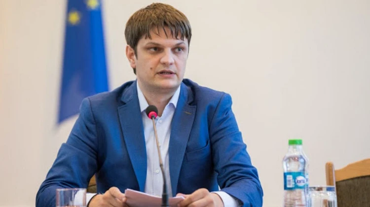 Лжет и не краснеет: молдавский чиновник Андрей Спыну заявил, что не "схематозник" и в коррупции замечен не был