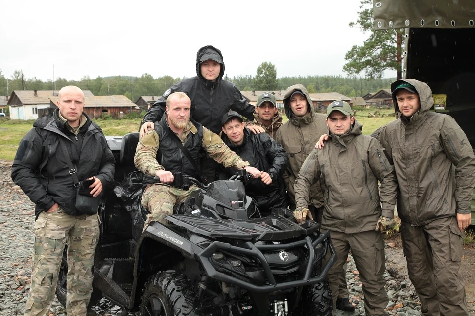 На место ЧП в Челябинской области выехало более 300 человек на 30 единицах техники. Фото: пресс-служба РМК