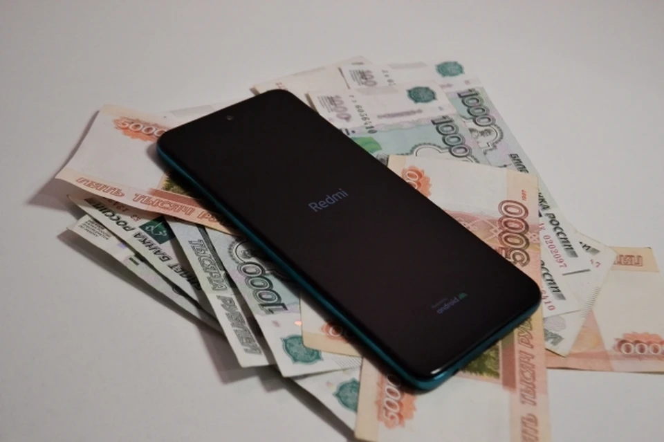 Житель ЕАО потерял деньги после знакомства в интернете
