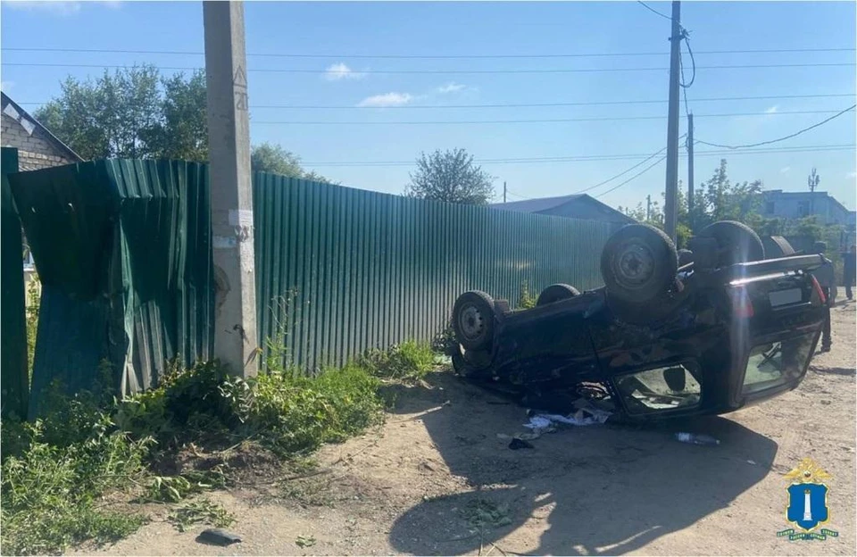 В Засвияжском районе Ульяновска мужчина на «Ниве» влетел в световую опору. Фото Госавтоинспекция УО