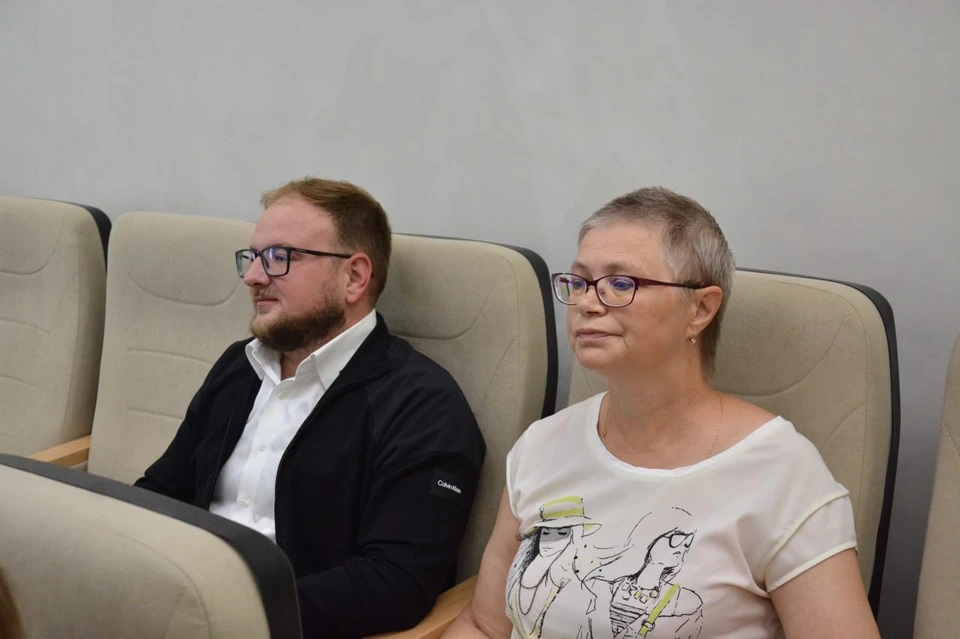 Участники встречи обсудили взаимодействие институтов публичной власти с некоммерческими организациями по вопросам семьи, материнства, отцовства и детства.