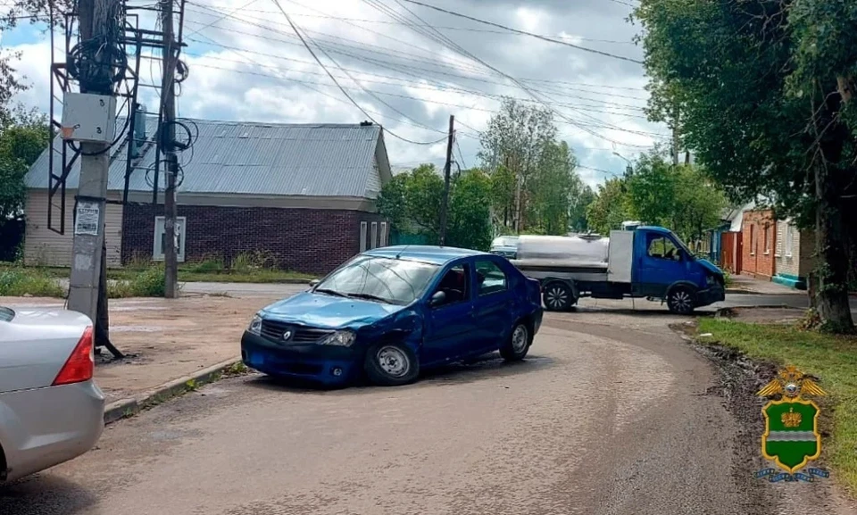 В Калуге при столкновении молоковоза и «Рено» пострадал ребенок