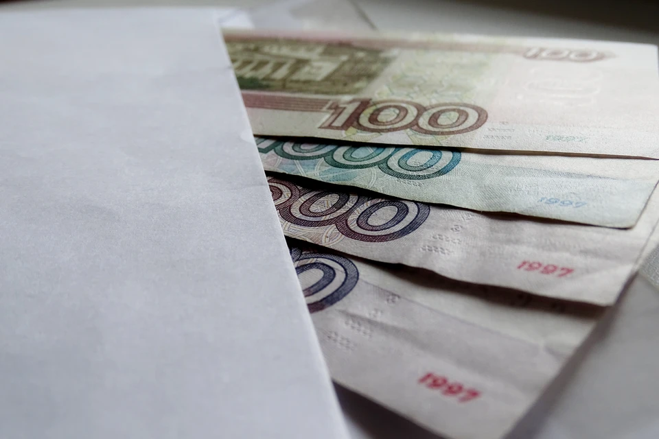 Иностранец пытался откупиться от участкового за фиктивную прописку под Липецком