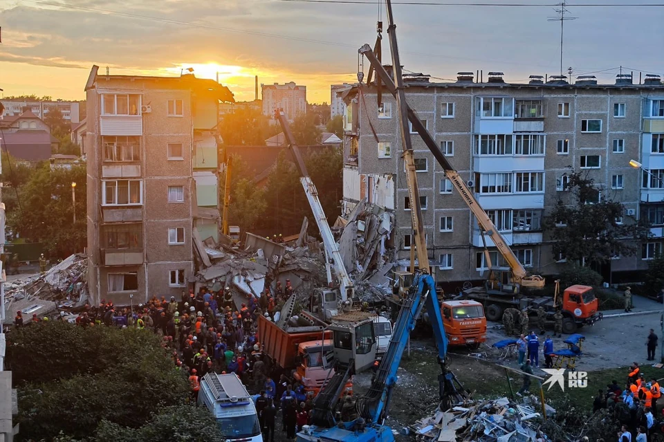 Обрушение двух подъездов дома в Нижнем Тагиле произошло днем 1 августа