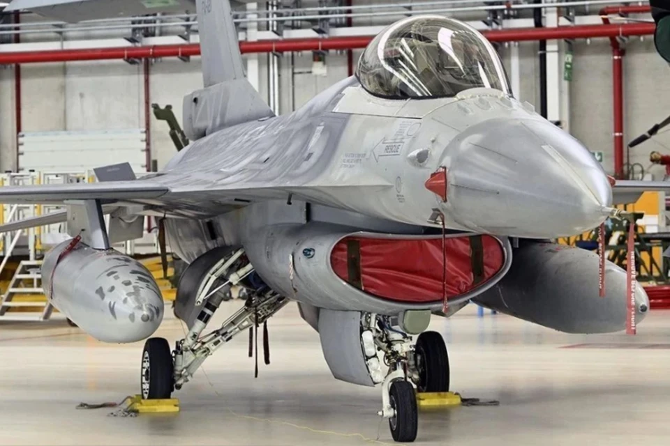 ТАСС: Военный летчик в запасе нашел пять недостатков истребителей F-16