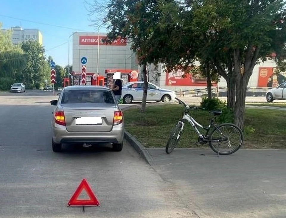 Несовершеннолетняя велосипедистка получила травмы, ей назначили амбулаторное лечение