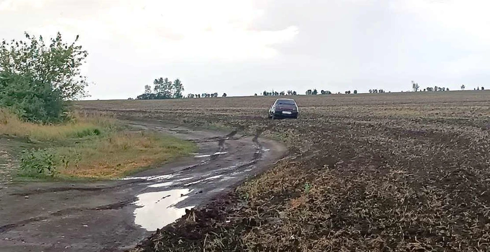 Машина опрокинулась