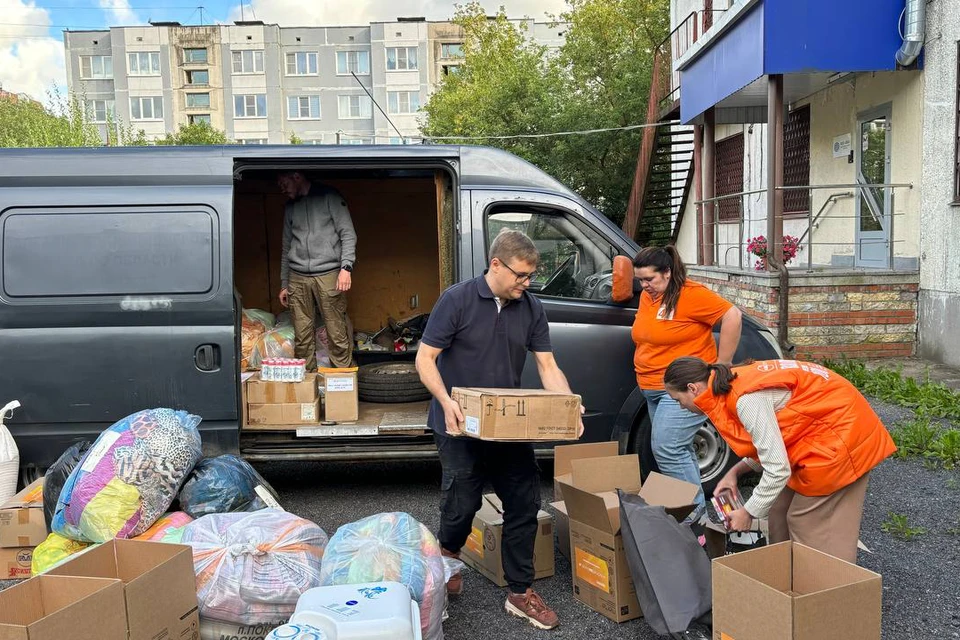 Петербург и Ленобласть собирают гуманитарную помощь для жителей Курской области. Фото: пресс-служба Ленобласти