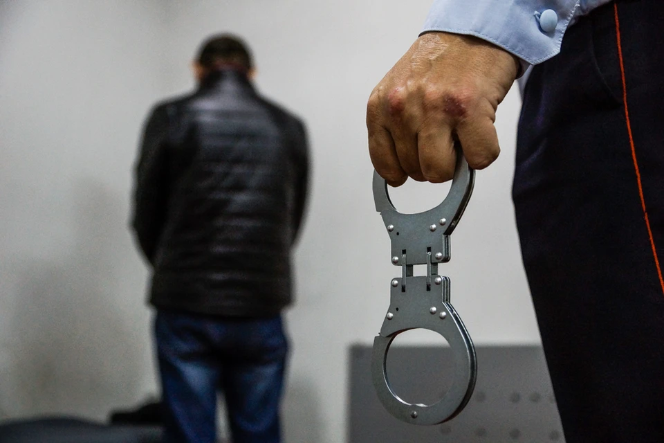 Обвиняемого заключили под стражу