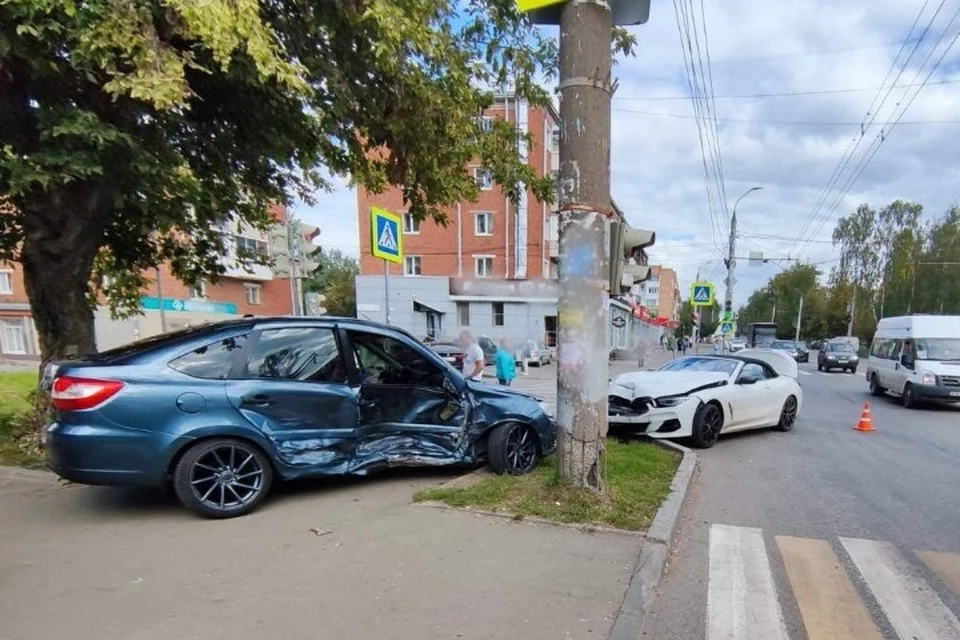 Двух пострадавших госпитализировали. Фото: Госавтоинспекция Удмуртии