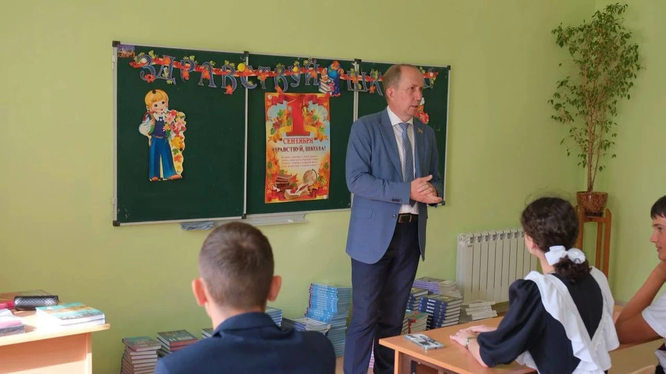 Во время встречи спикер узнал у юных астраханцев их планы на будущее