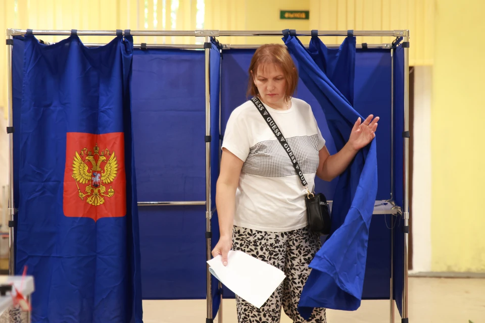 Губернаторское кресло снова занял Александр Беглов.