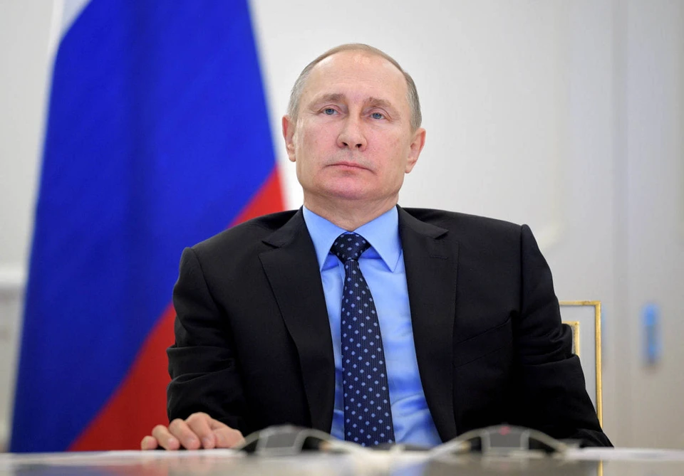 Путин проводит совещание с членами правительства