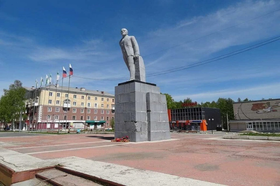 При демонтаже памятника Владимиру Ленину в Ревде обнаружили нарушения. Фото: сервис «Яндекс.Карты».