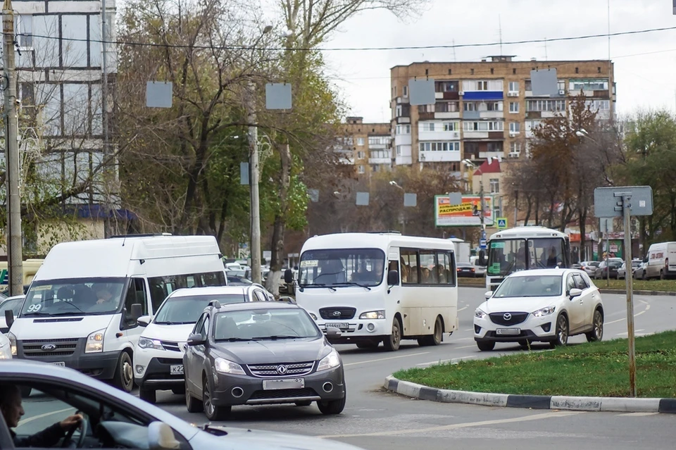 Раньше автобусы ходили от пос. Аэропорт-2 до улицы Красных Коммунаров.