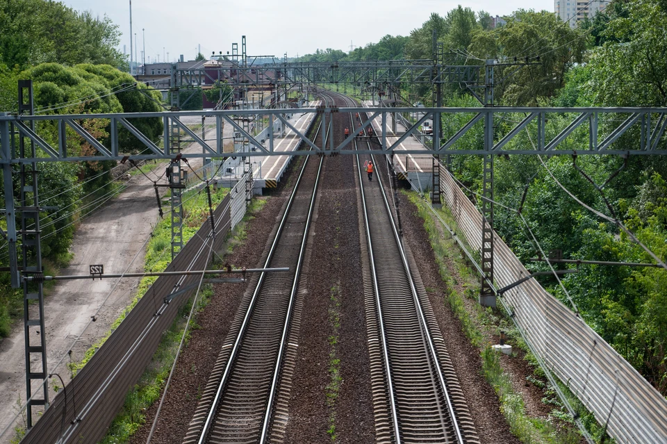 В Петербурге временно изменится расписание и схема движения электропоезда, следующего до Великого Новгорода.