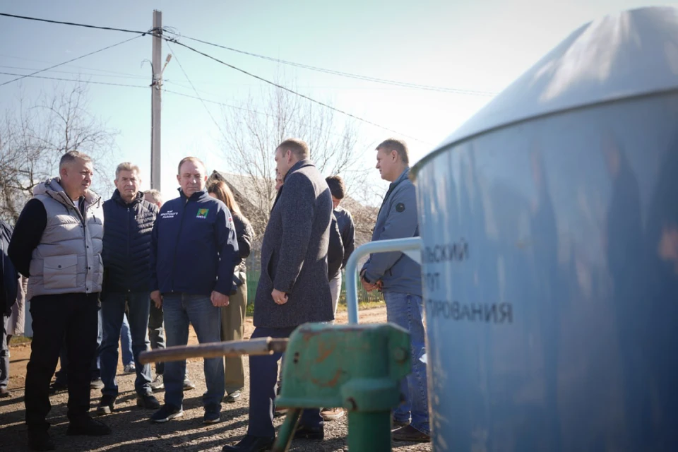 Новый водопровод готовят к запуску в поселке Иркутского района.