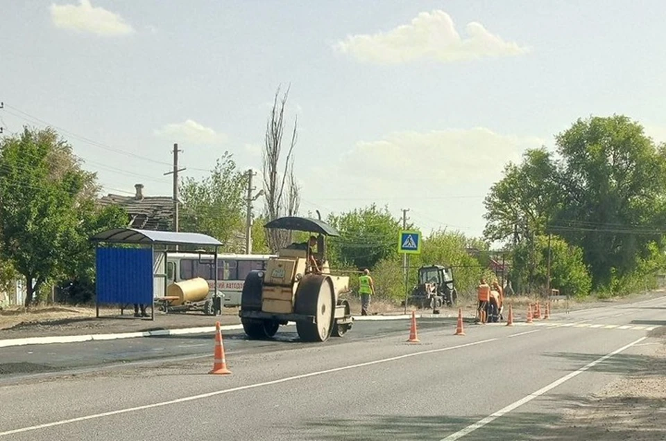 В поселке Георгиевка построили новые автобусные остановки. Фото - Минтранс ЛНР