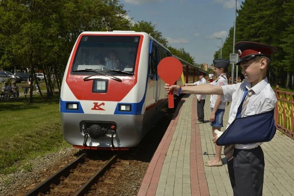 На три дня перекроют железнодорожный переезд на улице Космонавтов в Новомосковске Тульской области