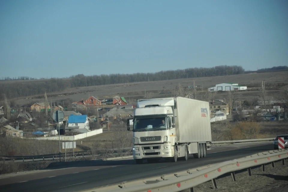 Водителям рекомендуется соблюдать безопасную дистанцию и не совершать опасных маневров