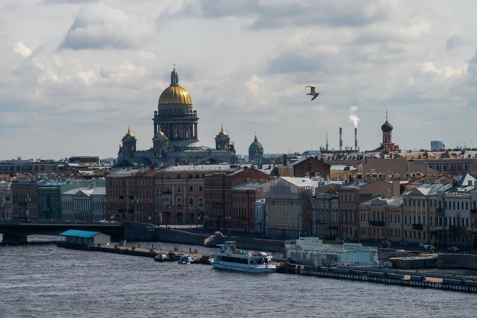 Навигация по рекам и каналам Петербурга закроют для маломерных судов с 15 ноября.