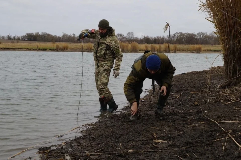 Погибшие бойцы оказались под водой в 1960-е годы. Фото: Поисковое объединение «Миус-Фронт».