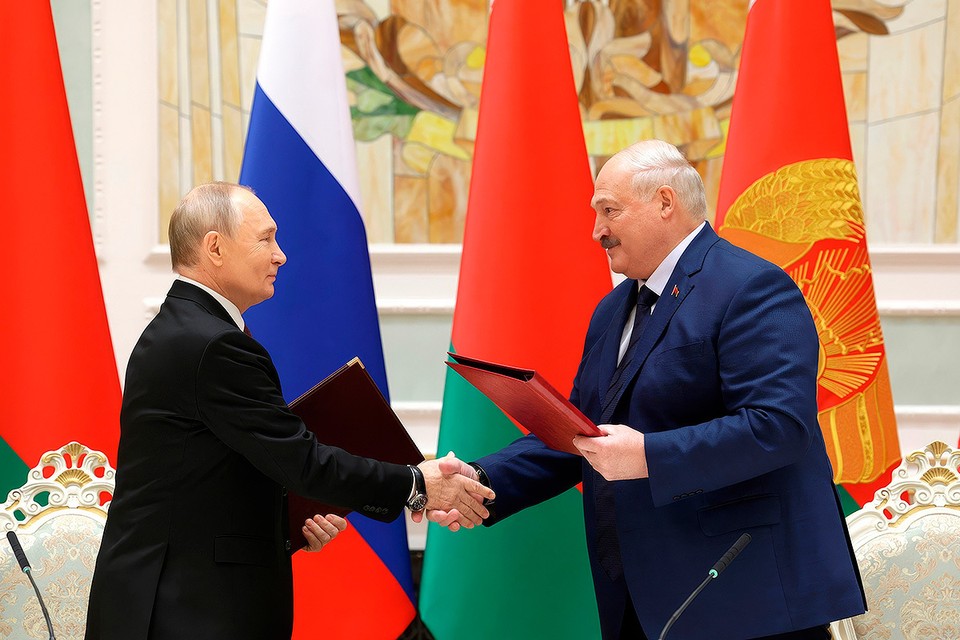 «Когда за твоей спиной стоит медведь — не так страшно»: 8 декабря Союзному государству России и Белоруссии исполняется 25 лет