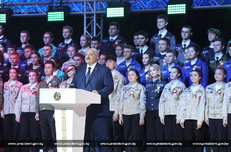 Лукашенко спел в Минске композицию Пахмутовой. Фото: president.gov.by.