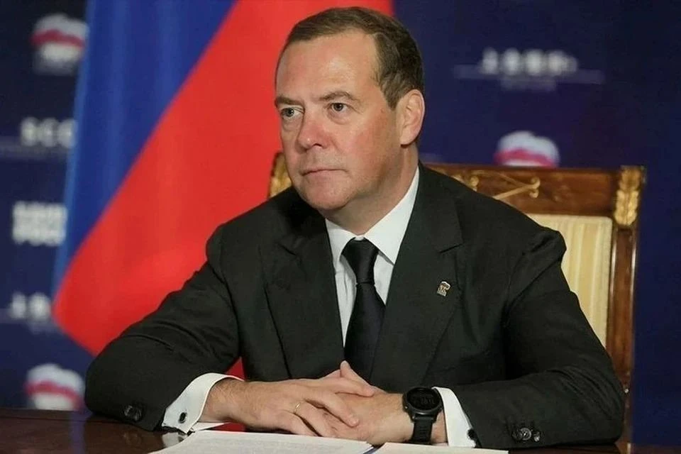 Медведев назвал преступными попытки вбить клин между русскими и украинцами