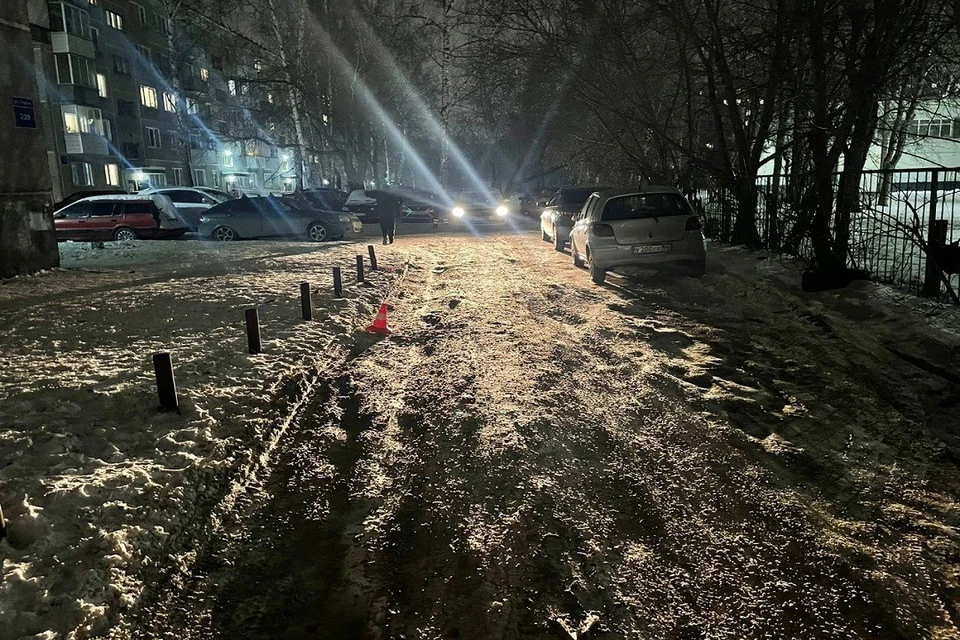 13-летнего мальчика сбила машина у дома на Зорге в Новосибирске. Фото: ГАИ Новосибирска.