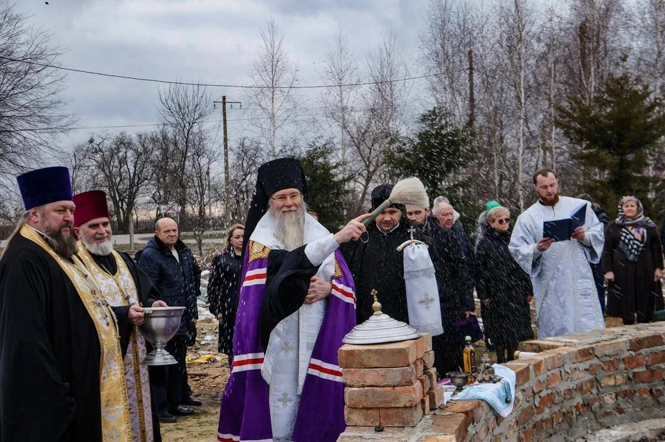 В поселке Новое состоялась закладка фундамента храма. Фото - тг-канал Галины Данильченко