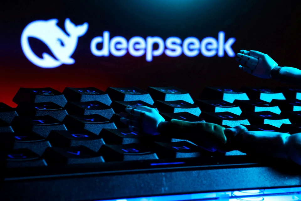 Китайский стартап DeepSeek обрушил акции крупнейших американских технологических гигантов.