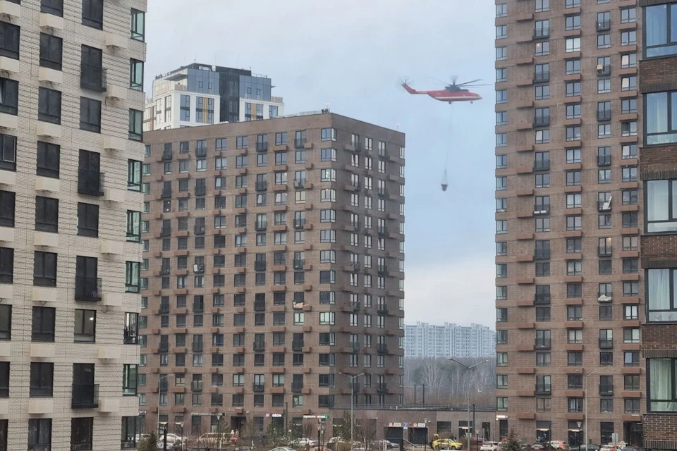 Пожарную авиацию привлекли к тушению пожара в хостеле на северо-западе Москвы