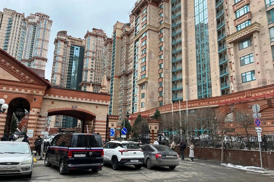 В Москве закрыт торговый центр, находящийся неподалеку от места взрыва в ЖК